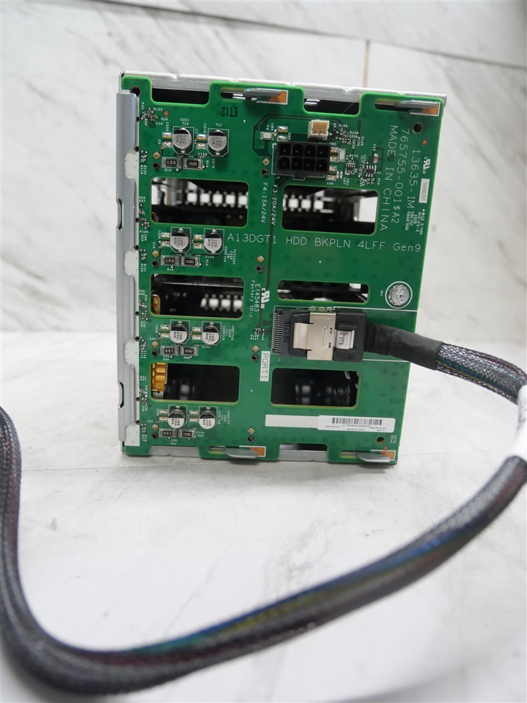 HP ML30 Gen9 4LFF Hard Drive Cage 765754-001 822755-001 Backplane w/ CADDIES