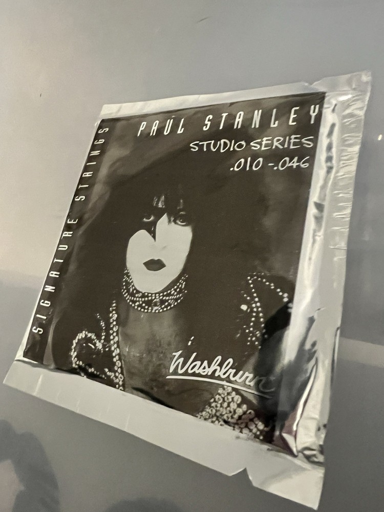 Paul Stanley Kiss Washburn Guitar Strings