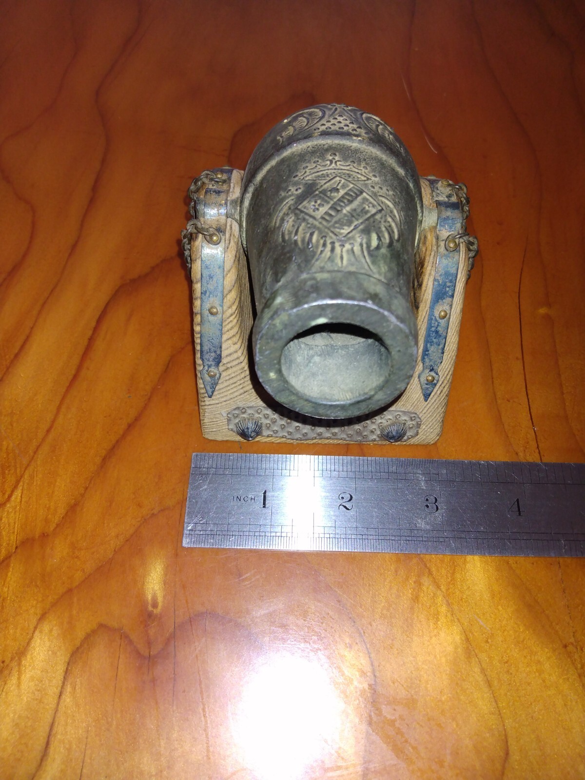 Martero Plaza Siglo XVI vintage wood cast iron miniature cannon