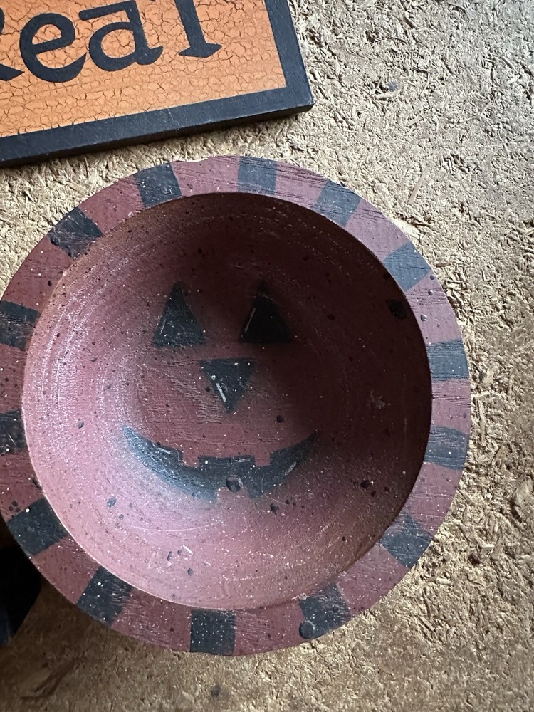 Primitive Halloween Decorations