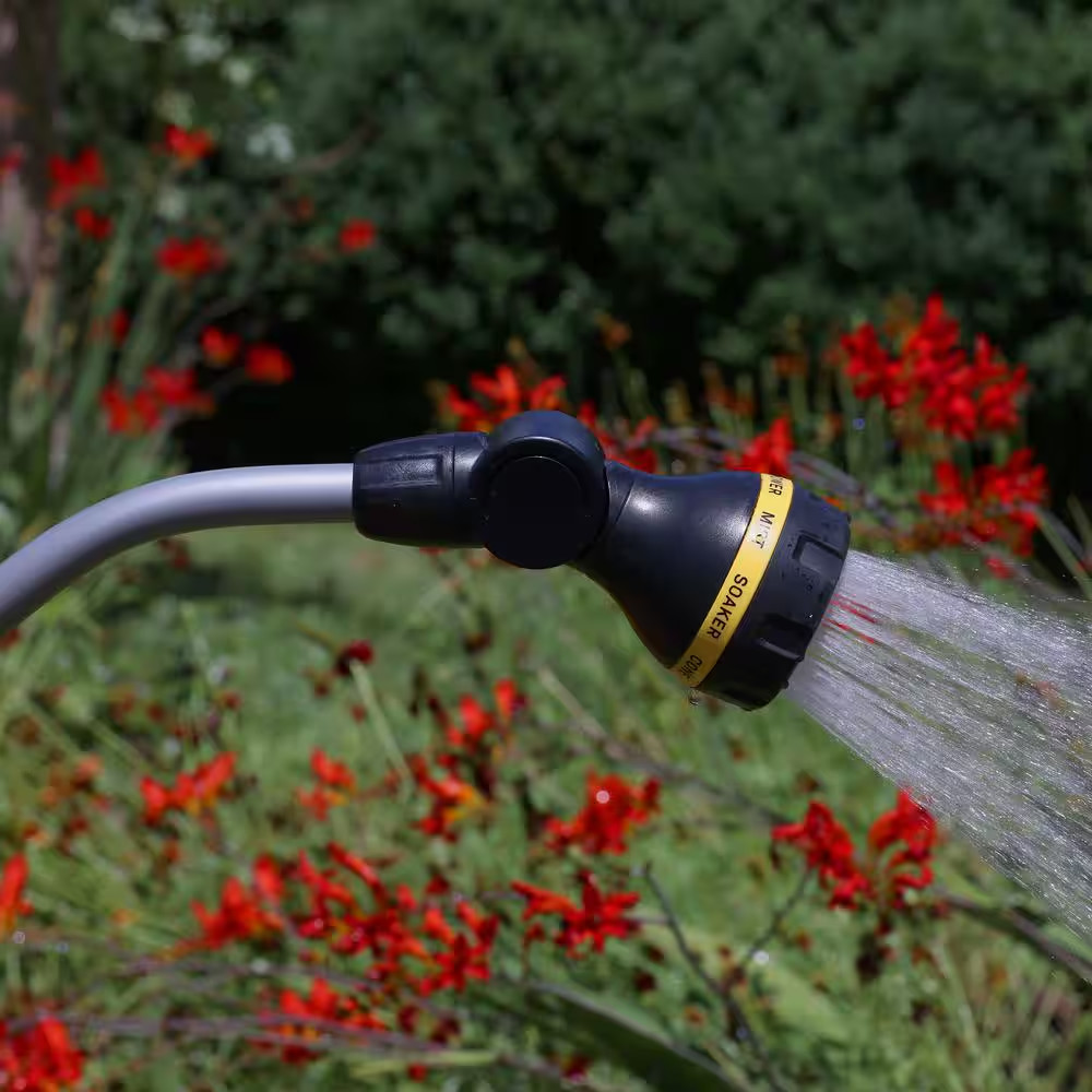 33 In. 8-Pattern Watering Wand