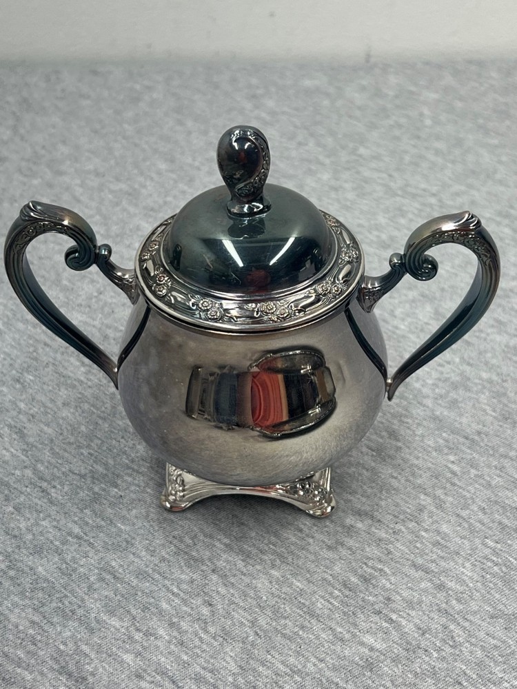 Oneida Silversmiths Silver-Plated 5-Piece Tea Set With Etched Serving Tray