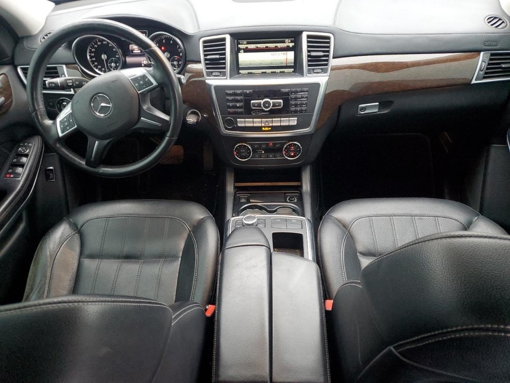 GL450 2014 Glove Box 4942403