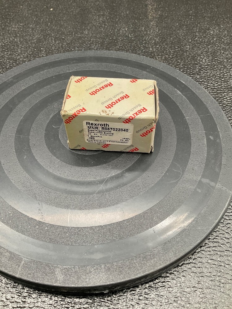 REXROTH R067022040 SUPER LINEAR BUSHING 20MM CLOSED TYPE USED