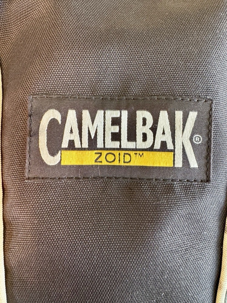 CamelBak ZOID Hydration Pack – Lightweight Performance Pack. Black/Gray.