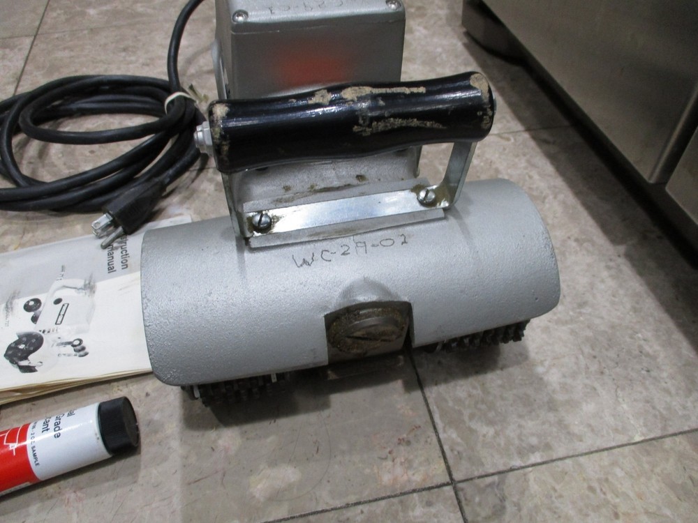 Porter Cable Model 727 EHD Chipper Cleaner