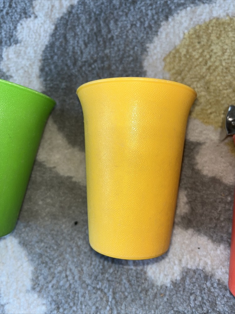 tupperware vintage cups 4