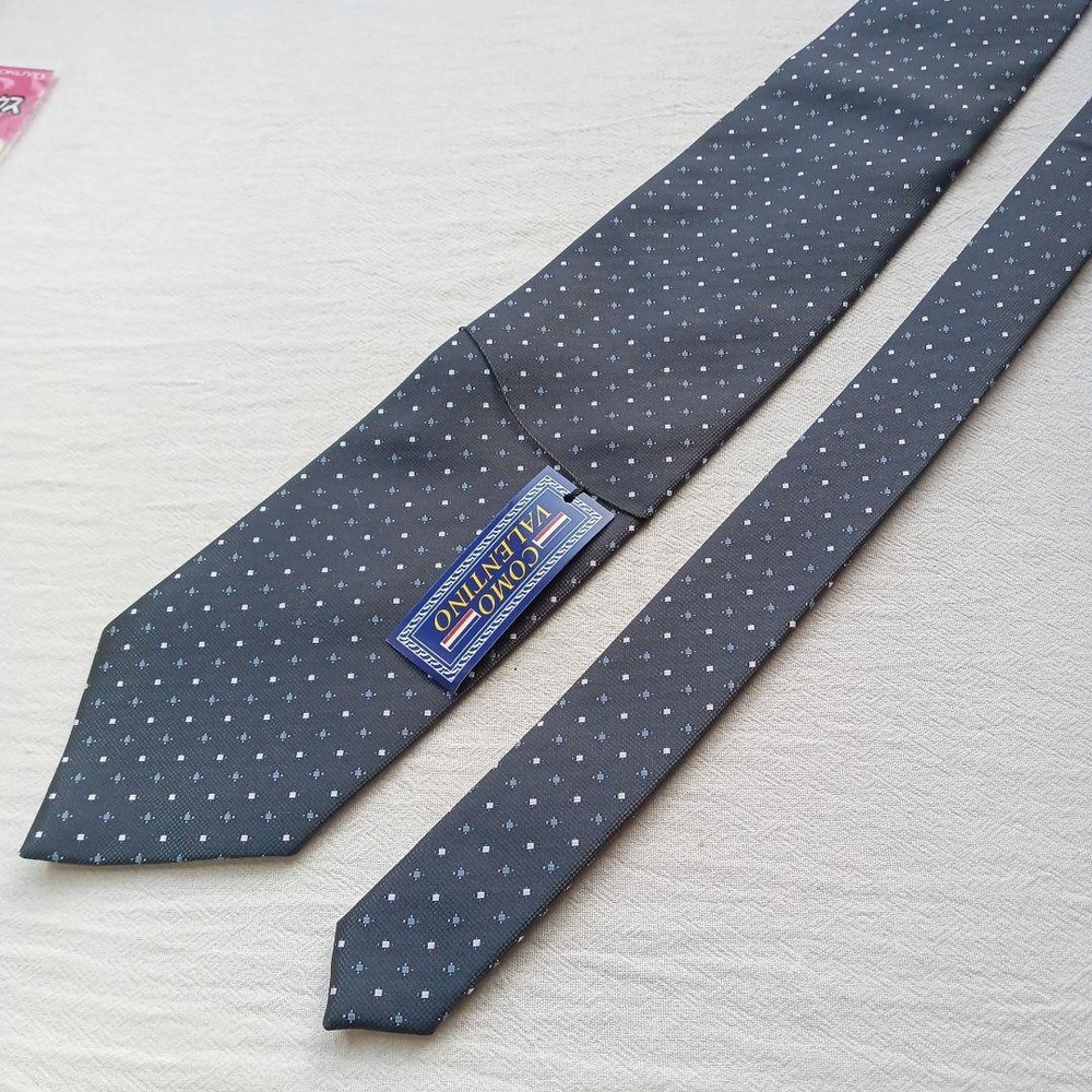 Como Valentino tie gray fine pattern all over design