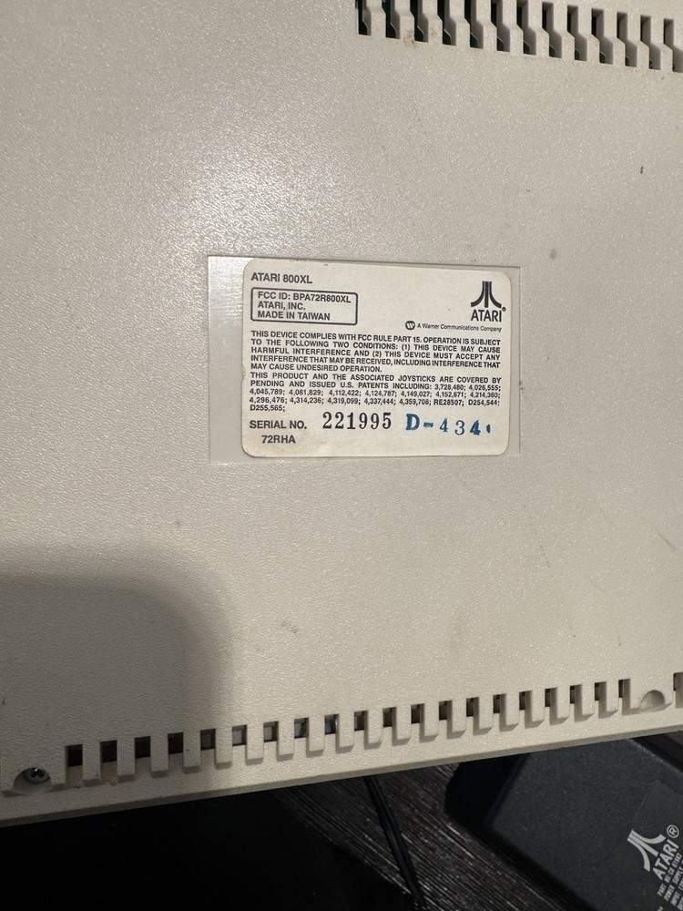 Vintage Atari 800XL Home Computer