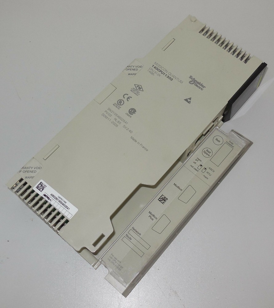 Schneider 140CPU11303 PV:03 RL:85 SV:2.40 controller