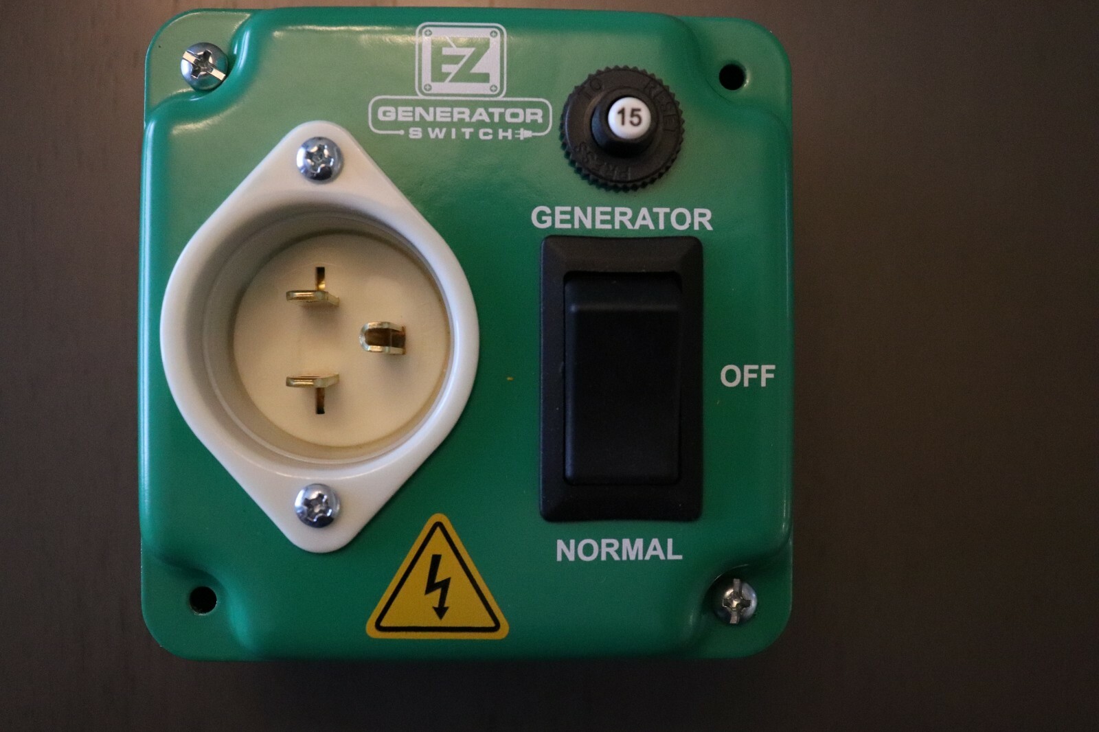 The Original EZ GENERATOR TRANSFER SWITCH - UL / CSA Approved - USA Made - 12OV