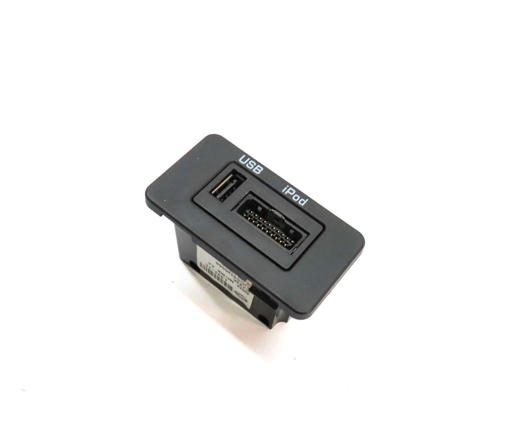 2010 RANGE ROVER (L322) USB IPOD INPUT JACK PANEL