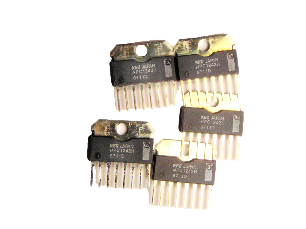 UPC1242H  "Original" NEC   8P SIP IC  1 pc