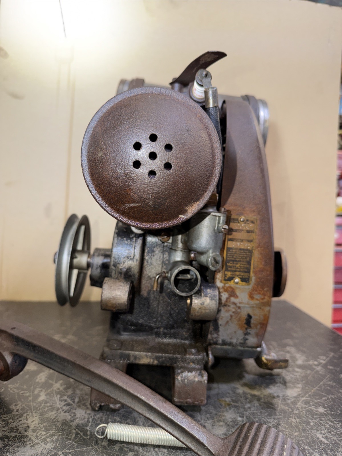 Antique Briggs & Stratton Model H Kick Start Aircooled Engine