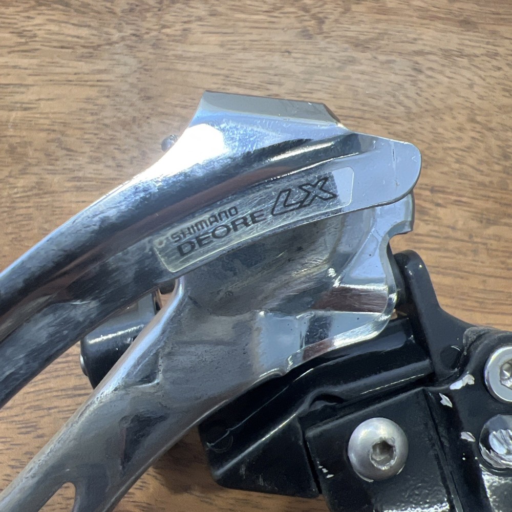 Shimano LX FD-M567 3x8s Front Derailleur MTB E-Type BB Mount Top Pull
