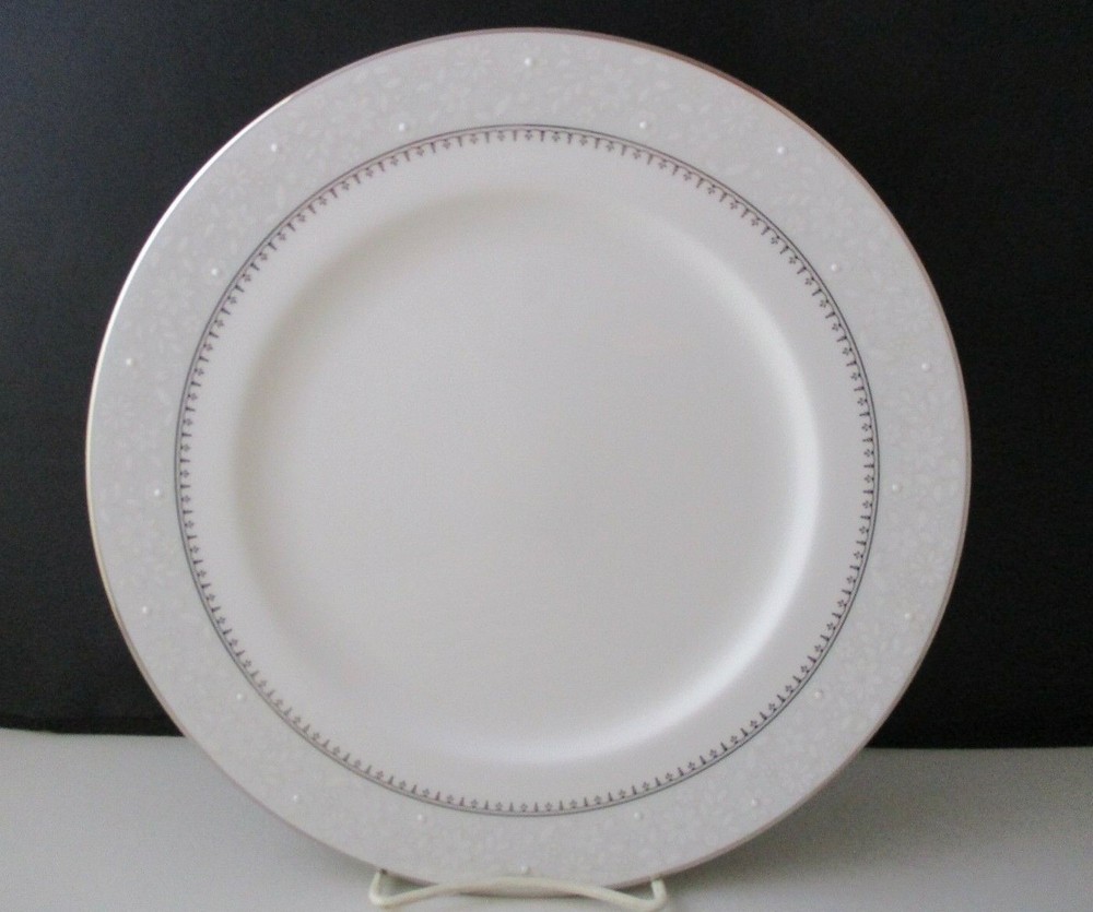 NORITAKE YARDSLEY DINNER PLATE - 10 5/8"  0402D