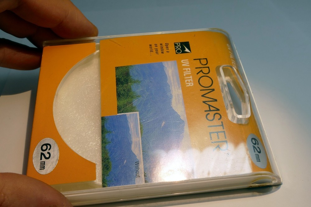 Empty Plastic CASE for Promaster 62mm UV filter - empty