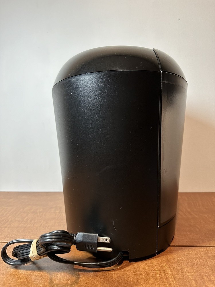 Keurig Single Cup Brewing System Coffee Maker Model B40 K-Cup Black