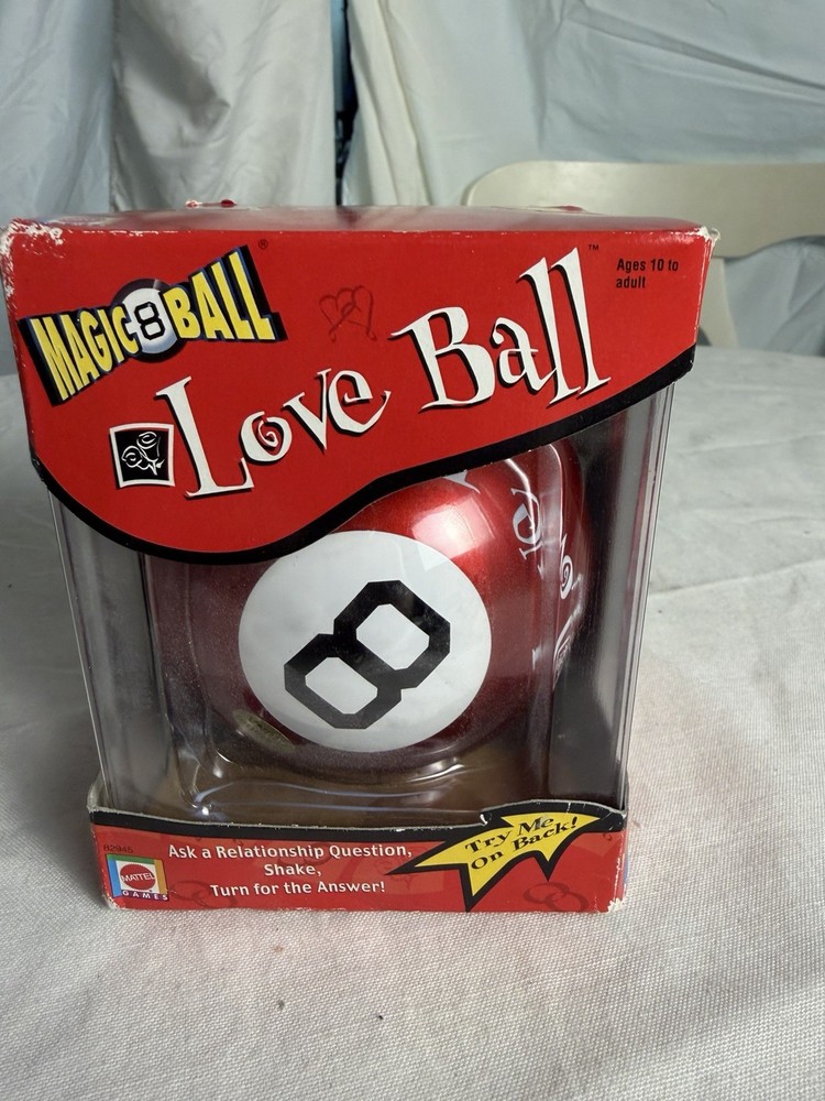 Magic 8 Ball Love Ball