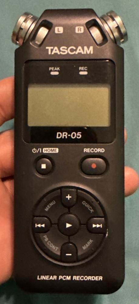 TASCAM DR-05, Linear PCM Recorder & 2GB microSD card EUC Tested & Working