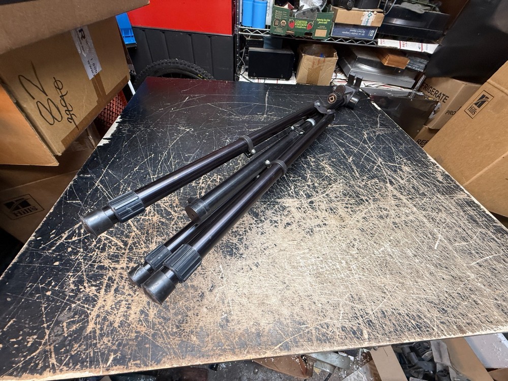 Quick Set 5-95818-6B Tripod