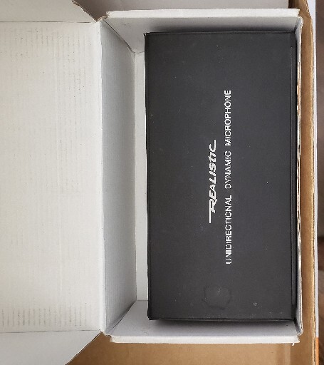 Realistic Highball Unidirectional Dynamic Microphone 33-984C; Case & Paperwork