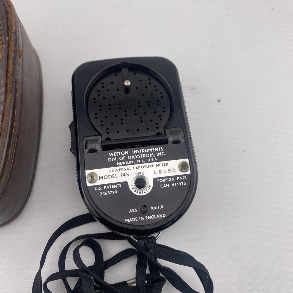 Weston Master IV 745 Universal Light Meter & Leather case