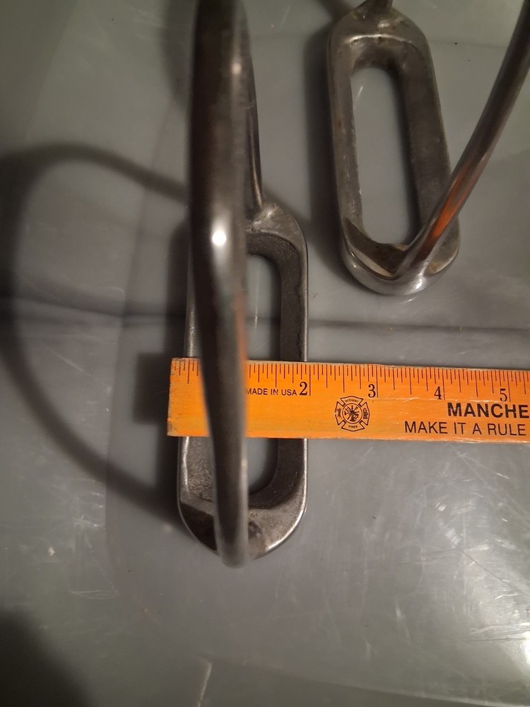 Pre-owned, English Stirrup Irons, 5.5"