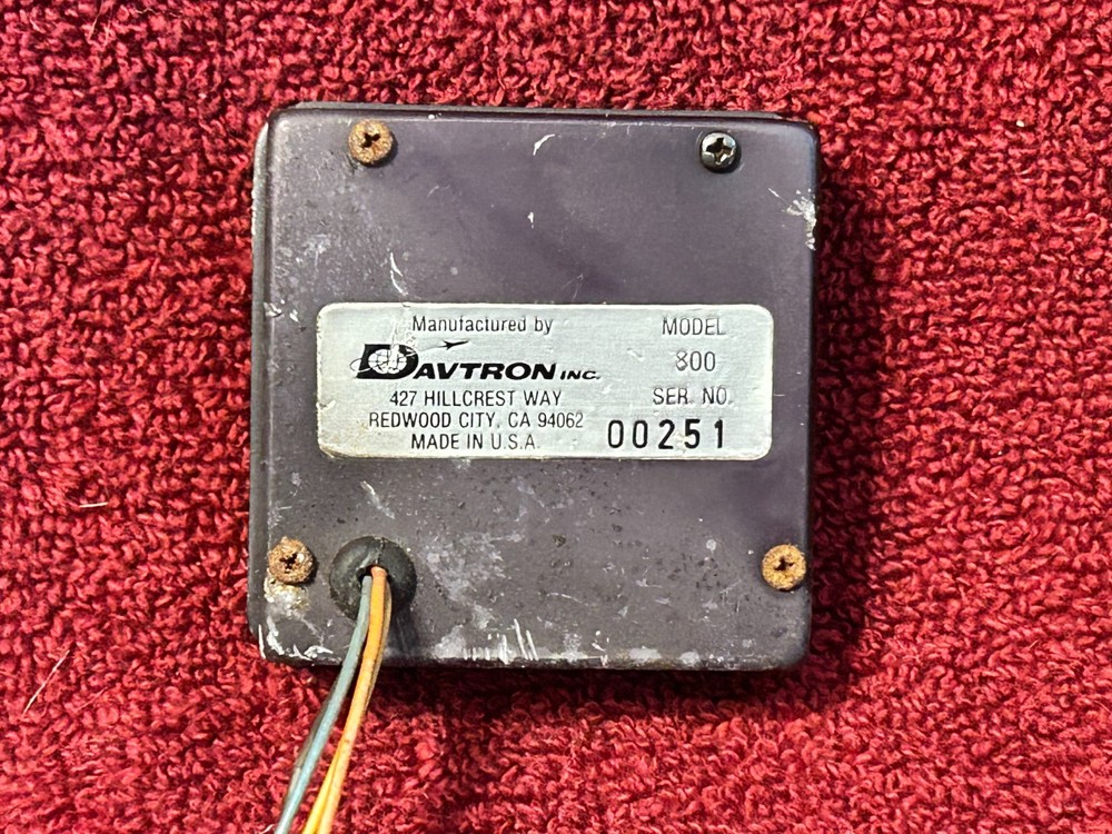 DAVTRON M800 14 VOLT DIGITAL CLOCK CHRONOMETER CORE