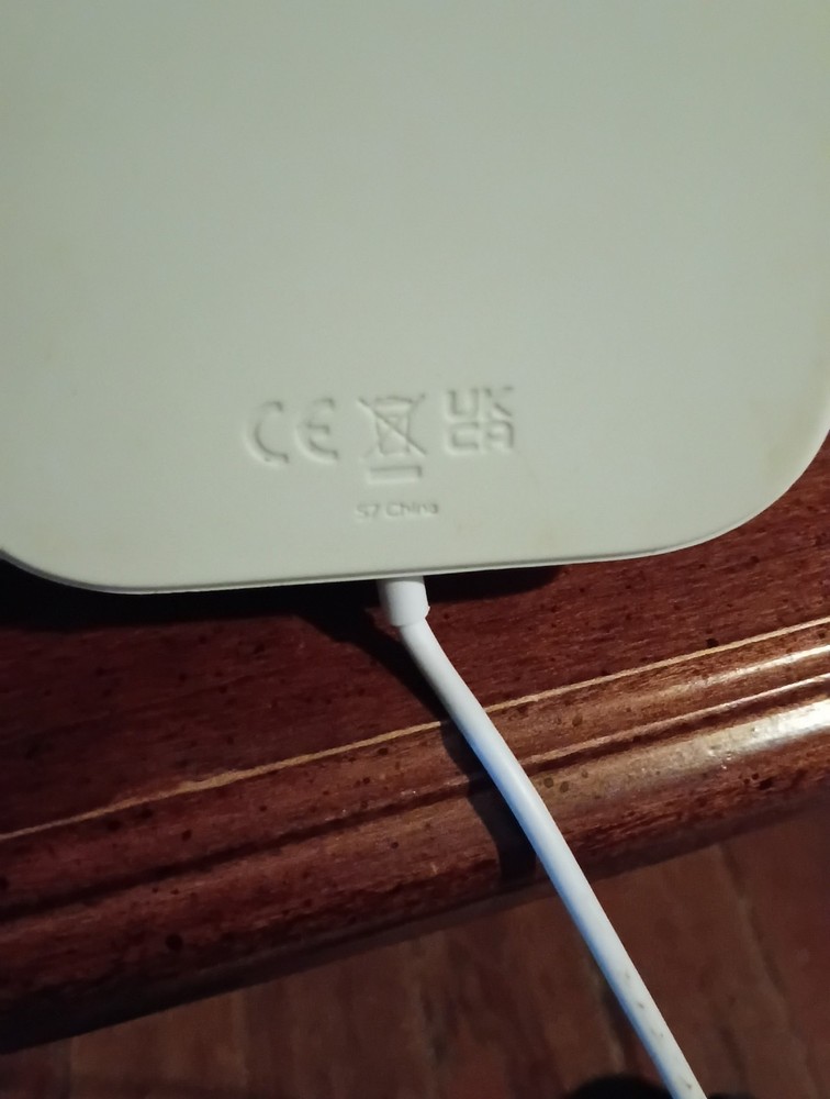 Square Model S8 Contactless Chip Card Reader with Power Dock Stand S7