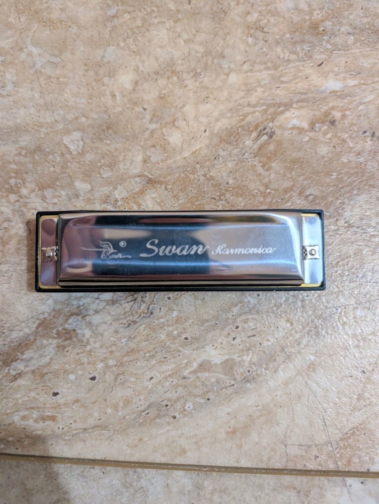 Swan Blues Power 10 Hole C Key Harmonica With Case