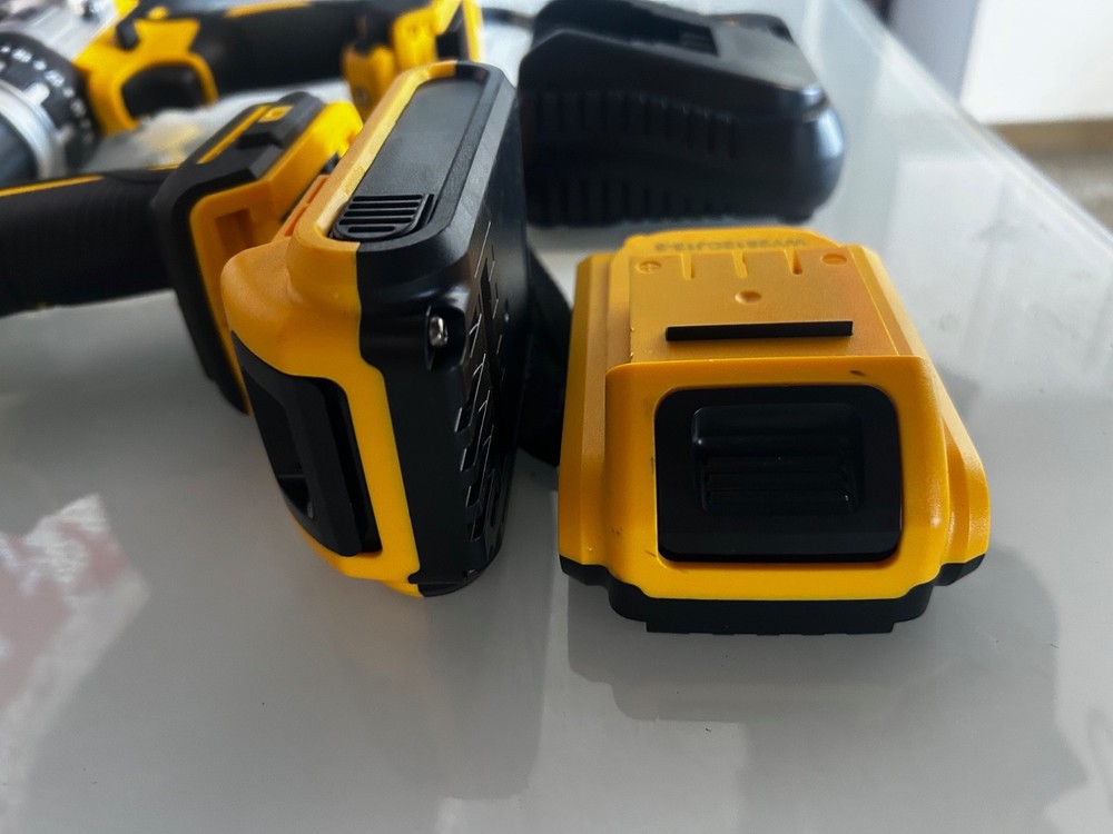 New Dewalt Dupe Drill Kit