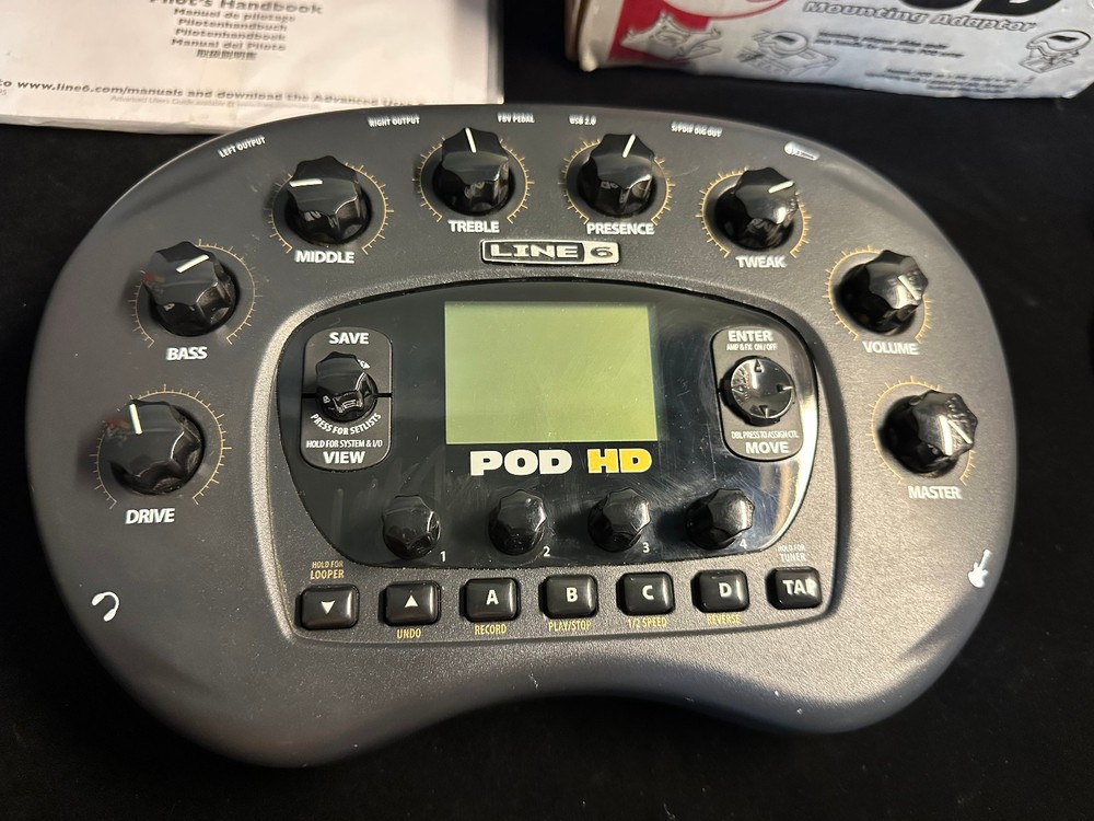 Line 6 POD HD Desktop (Bean) Multi effect Guitar Processor + Mounting Adapter