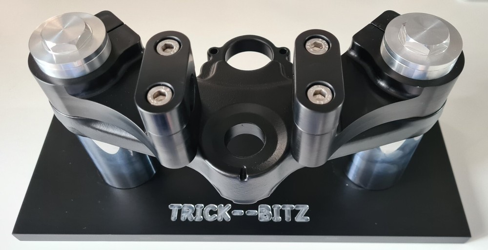 Street fighter handle bar riser conversion  brackets for 43mm forks