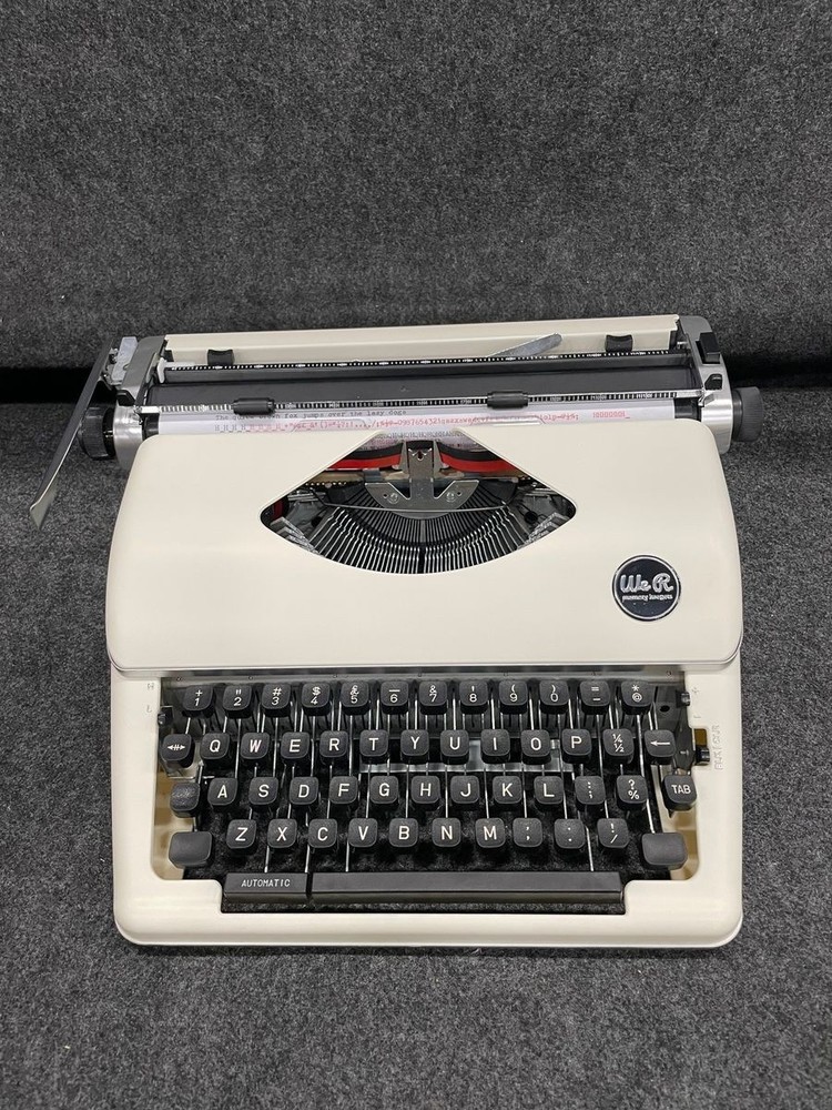 WE R MEMORY Keepers Typecast Typewriter White