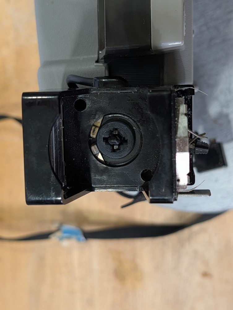 Polaroid Focused Flash 420 Automatic Land Camera UNTESTED