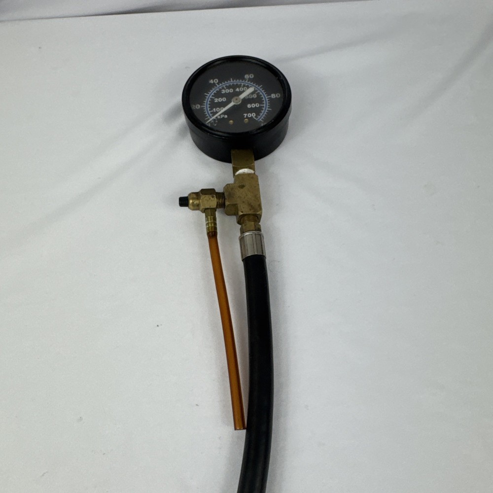 Compression Tester Gauge 100 Psi