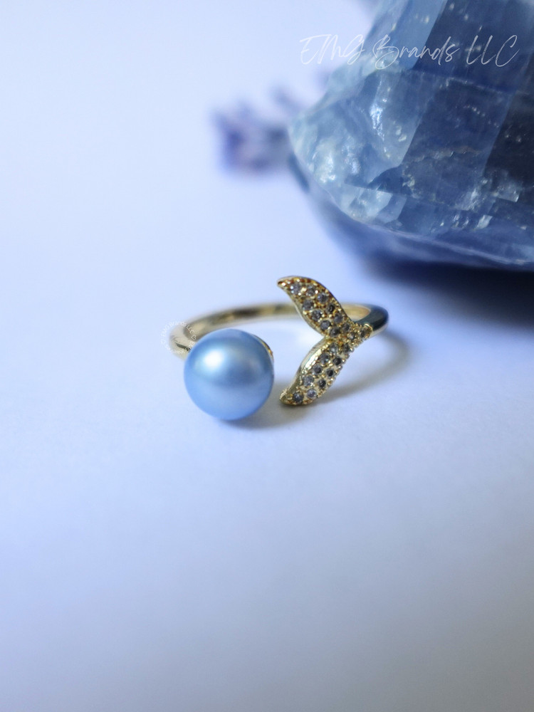 Sky Blue Pearl Fishtail Ring
