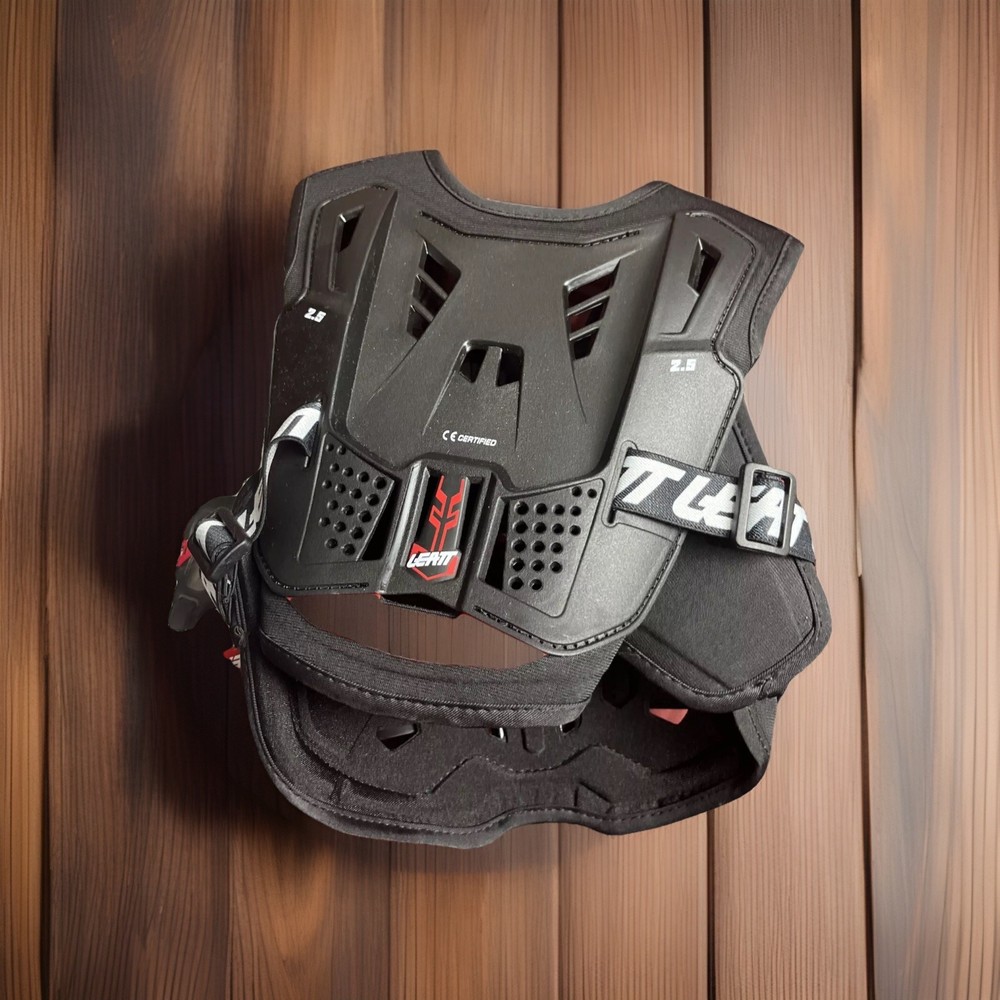 Leatt Chest Protector 2.5 Mini Mini 110-134cm Black/Red