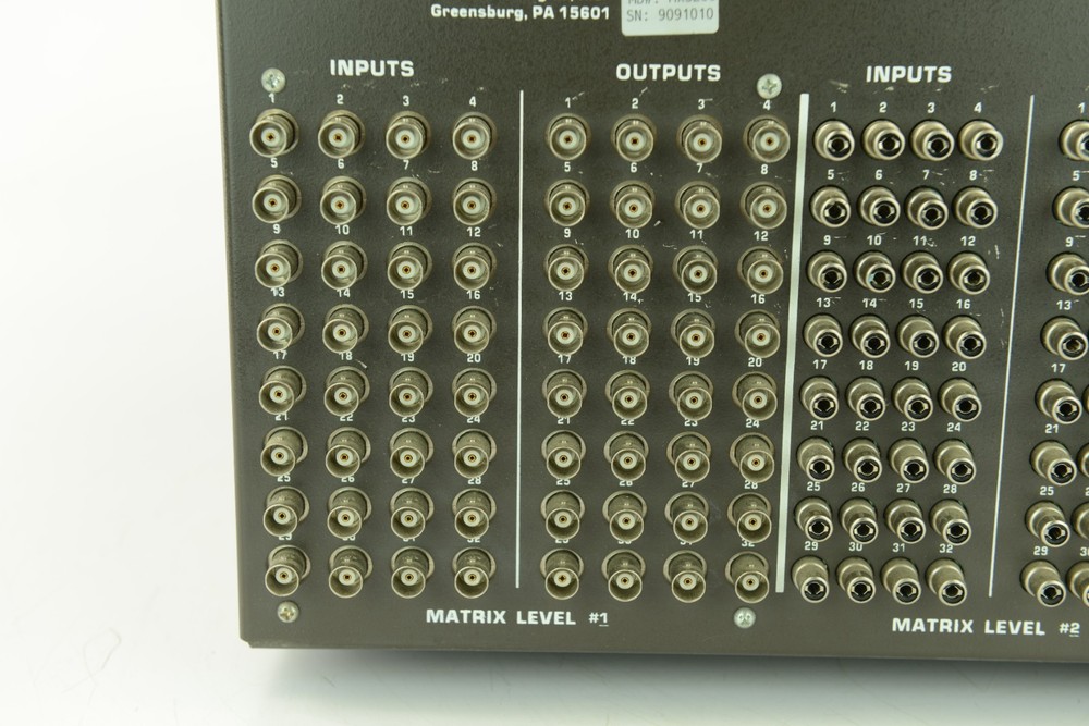 Iris Technologies Video Commander MX-3200 Video Matrix Rack Unit W/ Power Supply