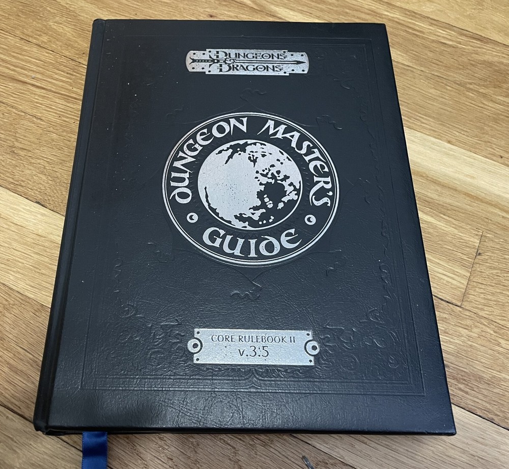 Dungeons & Dragons 3.5 Dungeon Master's Guide HC D20 Leatherbound