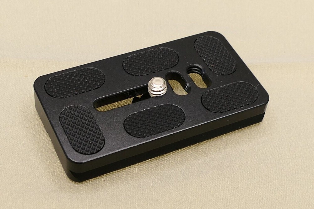 Arca Swiss Type Quick Release Plate 70mm long