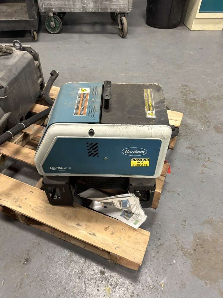 Nordson Durablue 4L Glue Machine USED