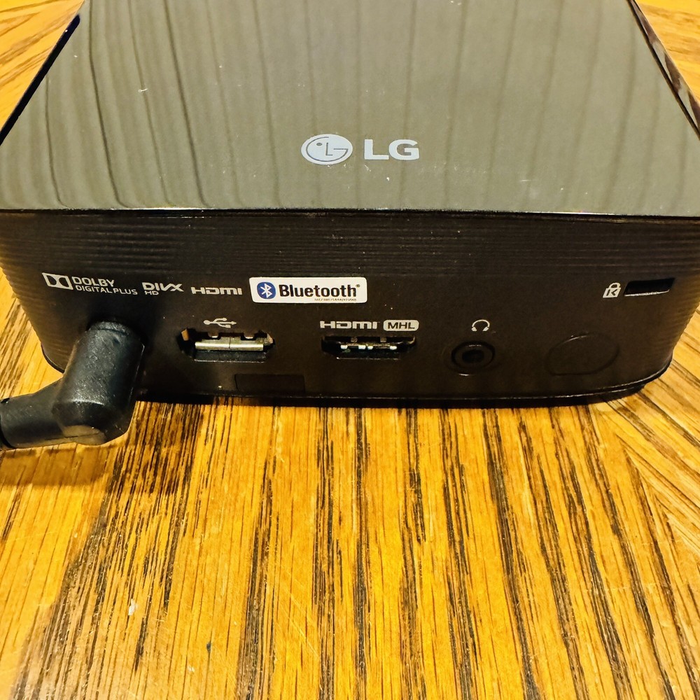 LG MiniBeam Black LED Projector PH150B - Wireless Bluetooth TESTED