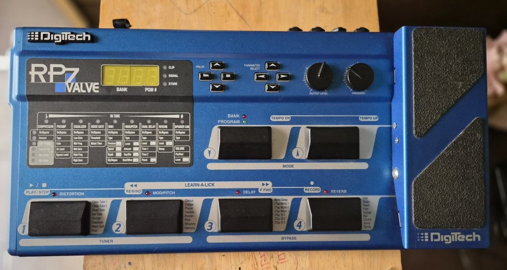 Digitech RP7 Valve Guitar Tube Multi Effects Processor - CIB