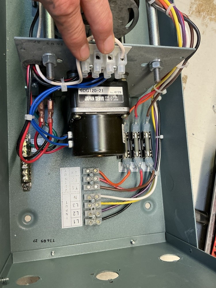 Superior Electric Powerstat Variable Transformer Type 116C-1284 & Enclosure