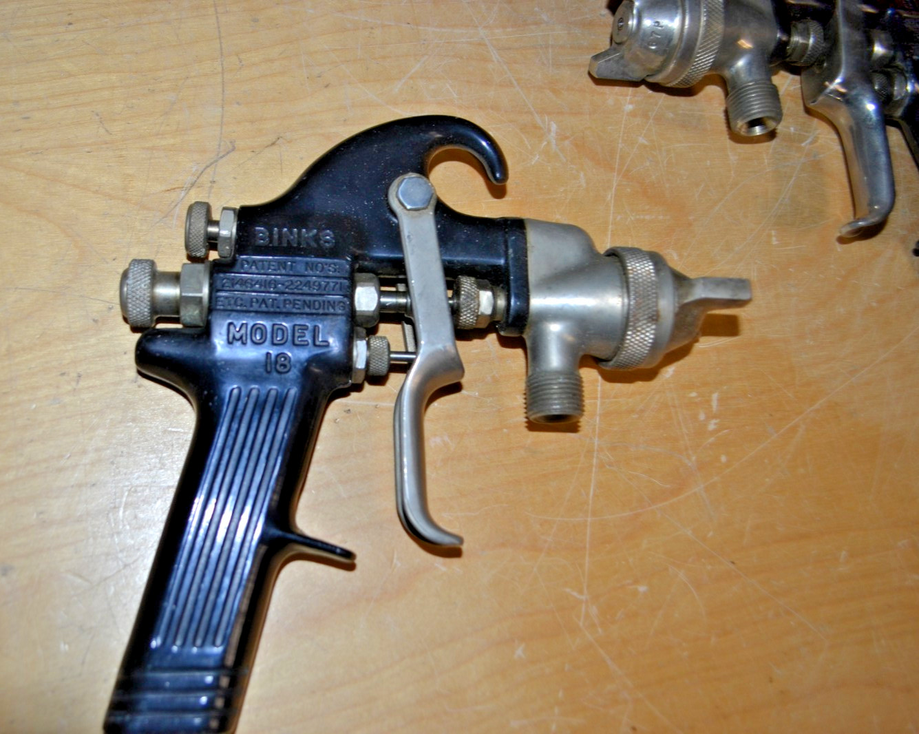 BINKS Mfg. Co. Models 7 , 18 , 15 Paint Spray Guns Lot, Nozzles, Cans ~ USA MADE