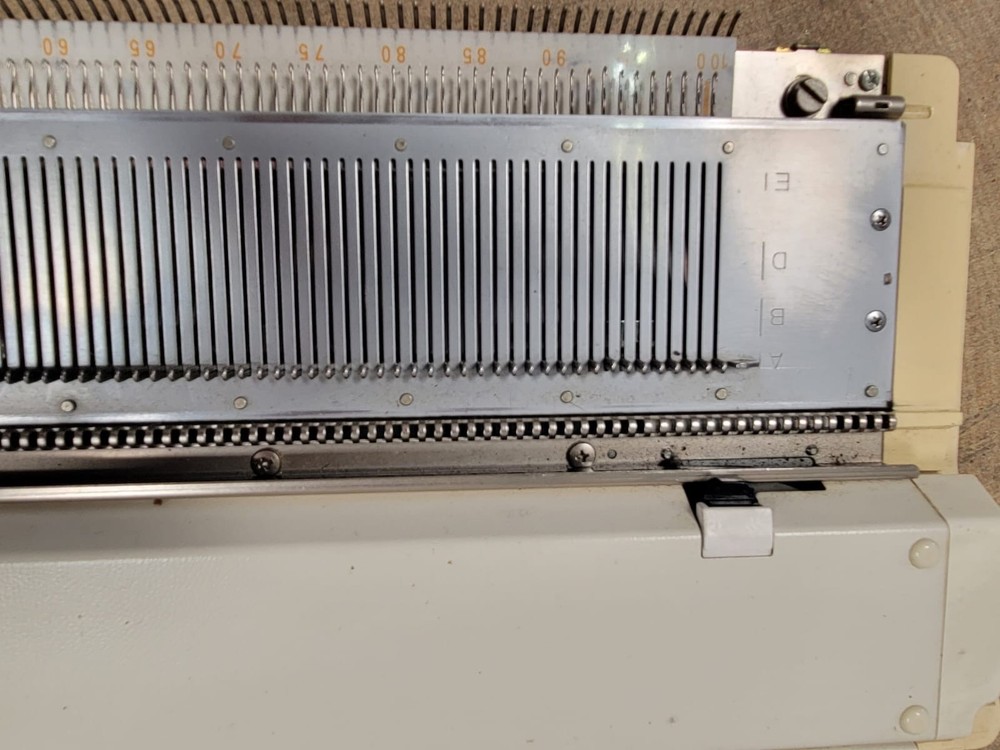 Brother KH-860 Knitting Machine Made in Japan – Untested