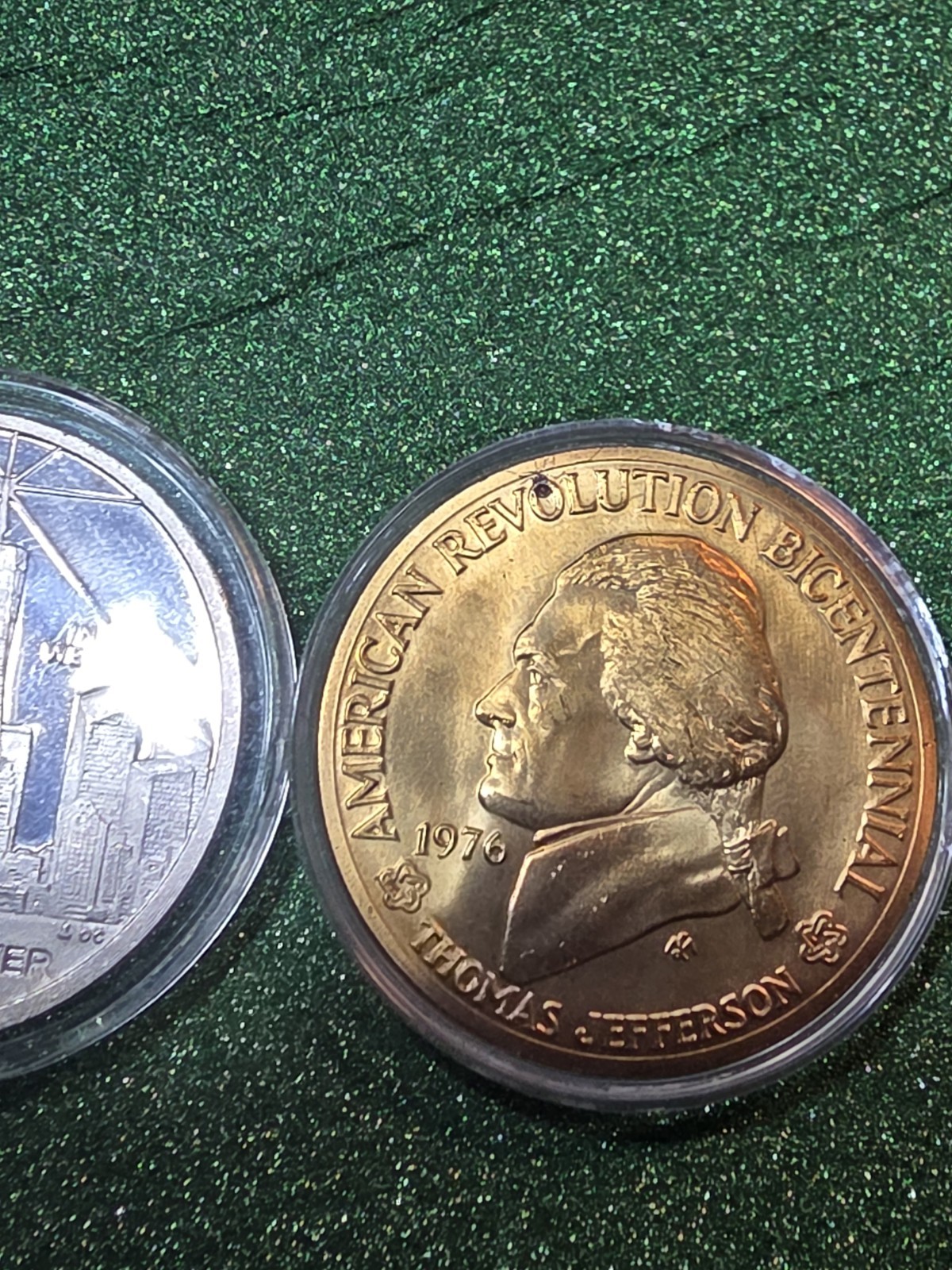 2 Twin Towers 1 Oz. Pure .999 Silver Comemoritive Mint Coins. & Thomas JEFFERSON