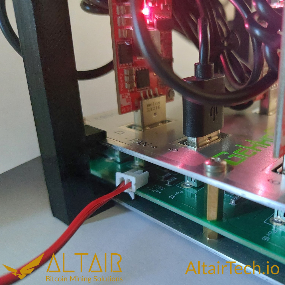 AltairTech.io IglooHat- GekkoScience Base Hub active cooler